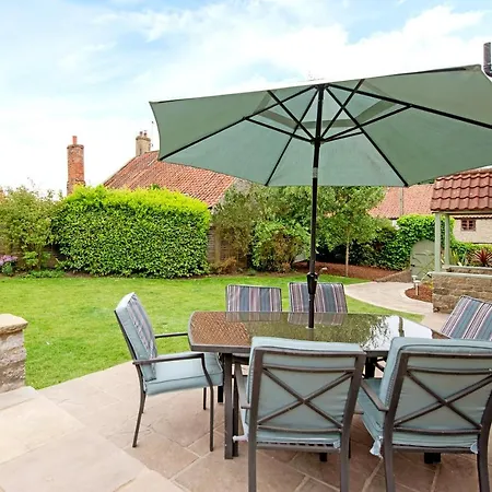 Gardener's Nawton *
