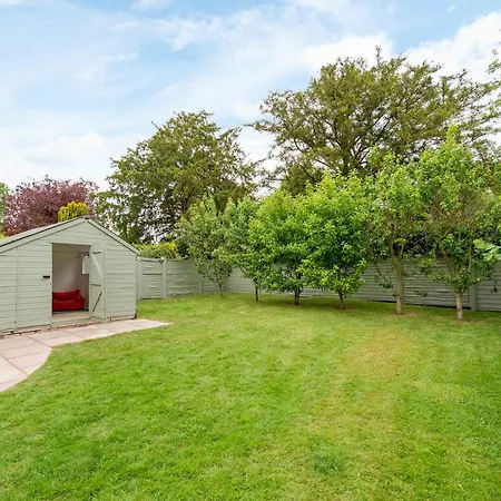 Gardener's Nawton