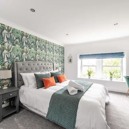 Gardener's Nawton